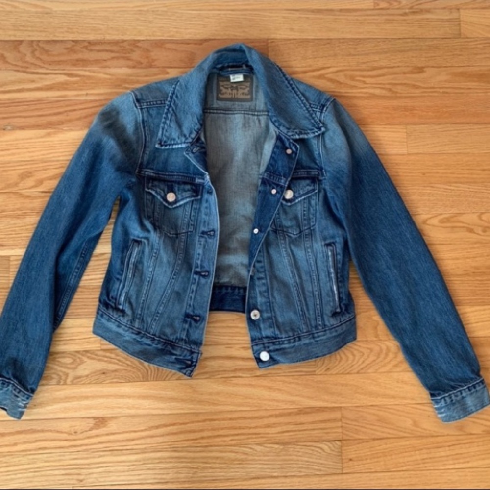 Levi’s Denim Jacket - Picture 1 of 3